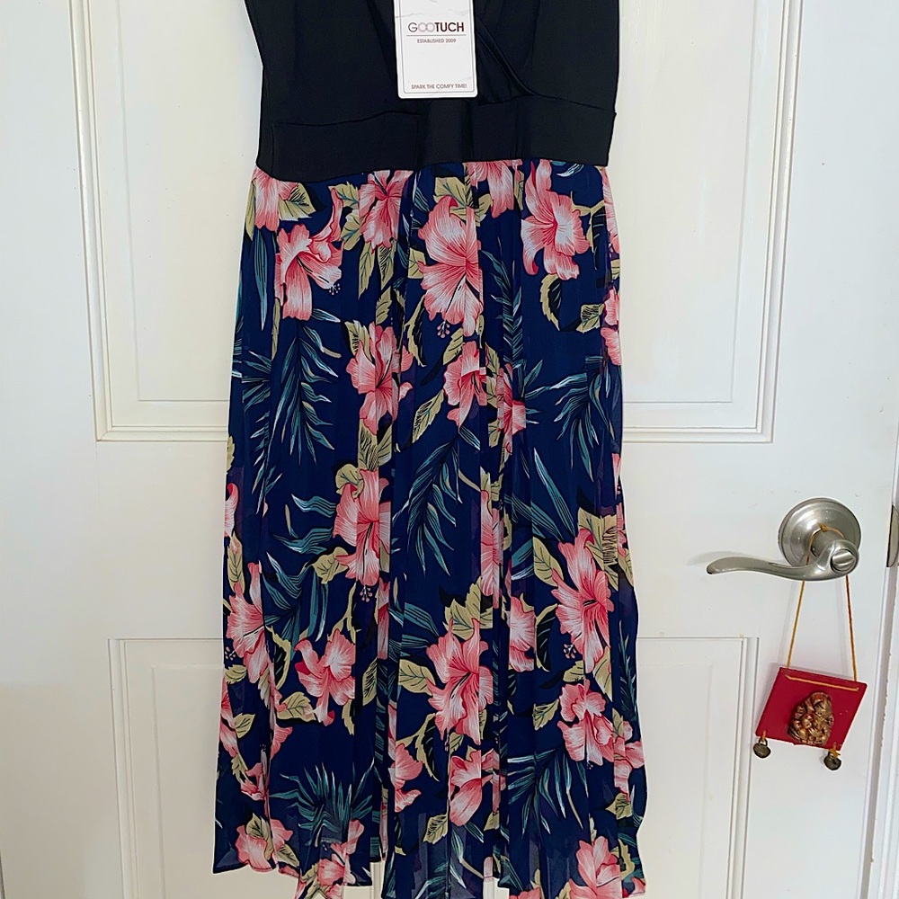 Floral V-neck dress